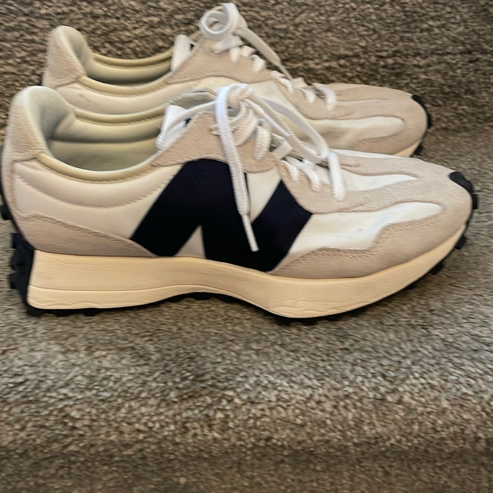 Worn once New Balance 327